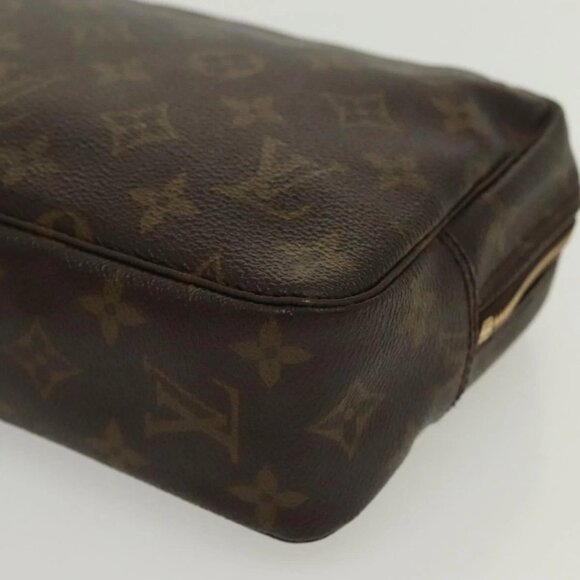 LOUIS VUITTON Monogram Trousse Toilette 23 Clutch Bag M47524 LV Auth 136702 - Picture 9 of 16